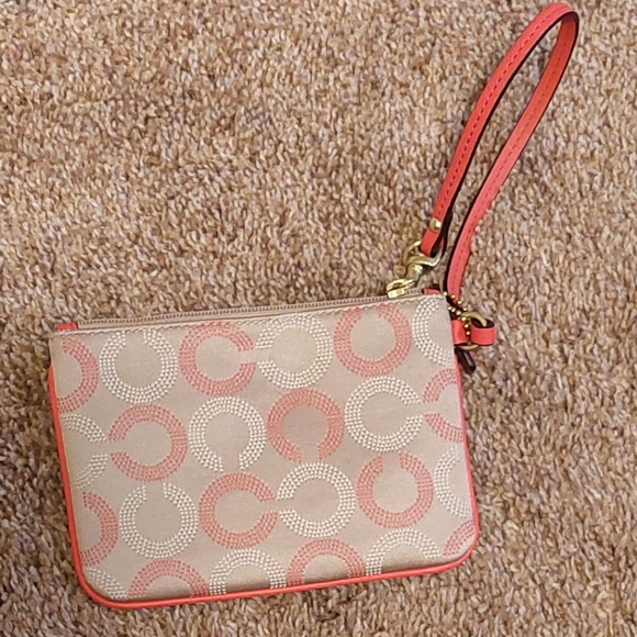 COACH Ashley Dot Op Art Small Wristlet - Picture 3 of 9